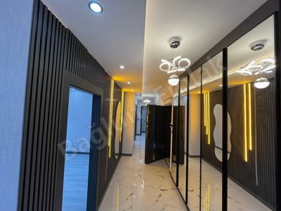 BAĞLUM EMLAKTAN LÜX YAPILI GENİŞ KAT SEÇENEKLERİ MEVCUT OLAN EMSALİ OLMAYAN DAİRE — fotoğraf 2