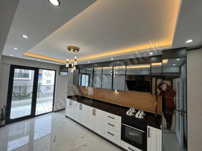 BAĞLUM EMLAKTAN LÜX YAPILI GENİŞ KAT SEÇENEKLERİ MEVCUT OLAN EMSALİ OLMAYAN DAİRE — fotoğraf 4