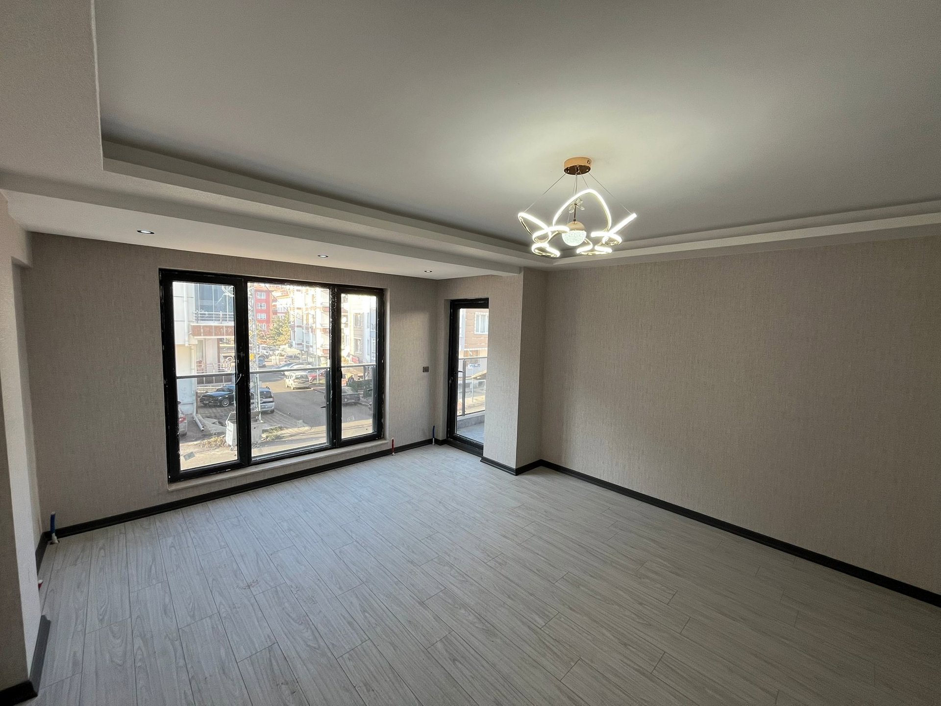 BAĞLUM BULVARA 1 SOKAK SIFIR FIRSAT DAİRE