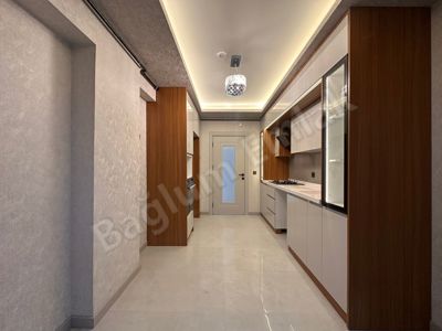ATAPARK'TA SİTE KONSEPTİNDE LÜX YAPILI SATILIK DAİRE — fotoğraf 6