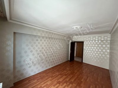 KAFKASLAR'DA BULAVARA 200M MESAFEDE İÇİ YAPILI GENİŞ DAİRE — fotoğraf 11