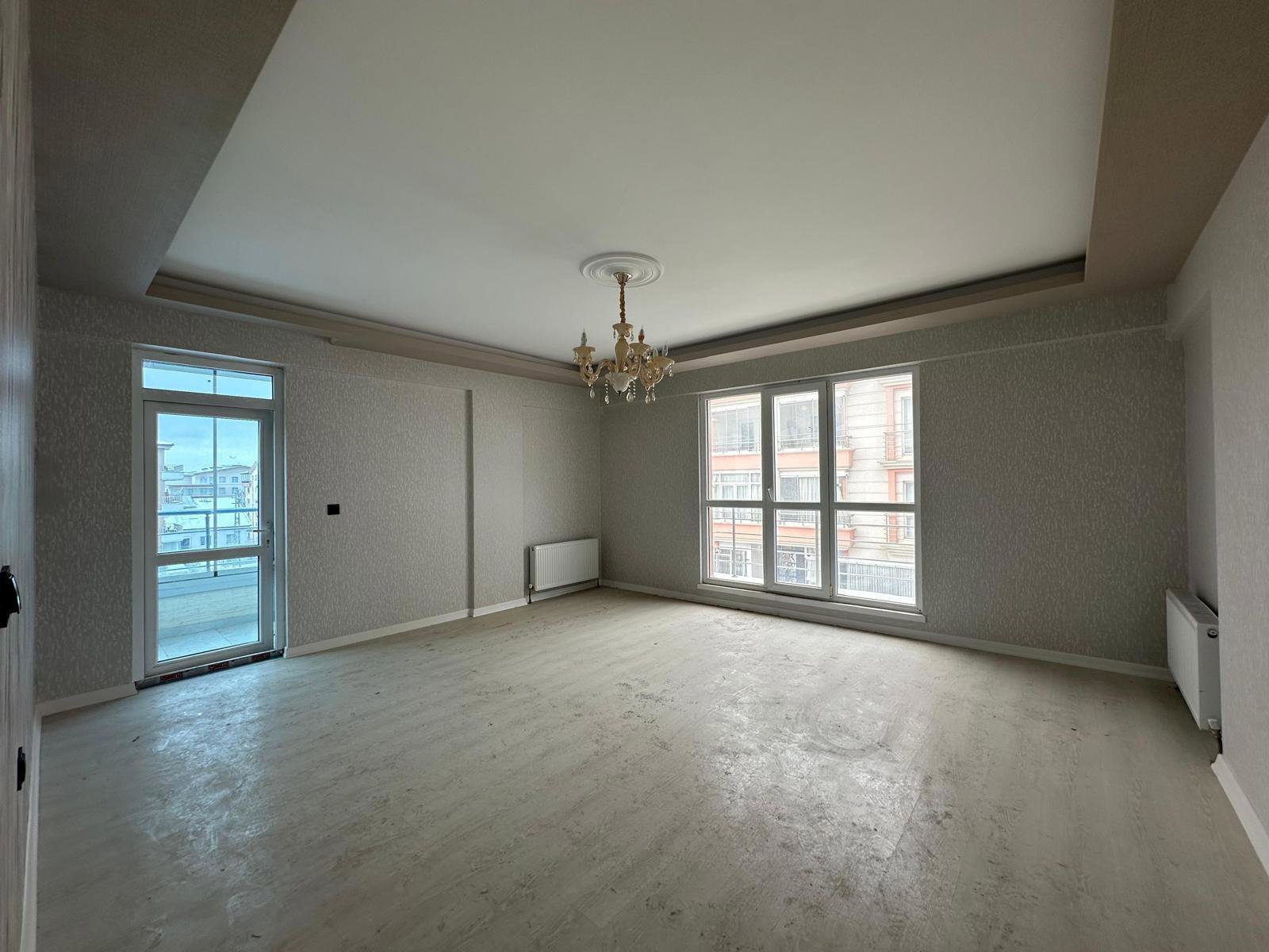 4+1 MERKEZİ KONUMDA İSKANLI ACİL SATILIK DAİRE